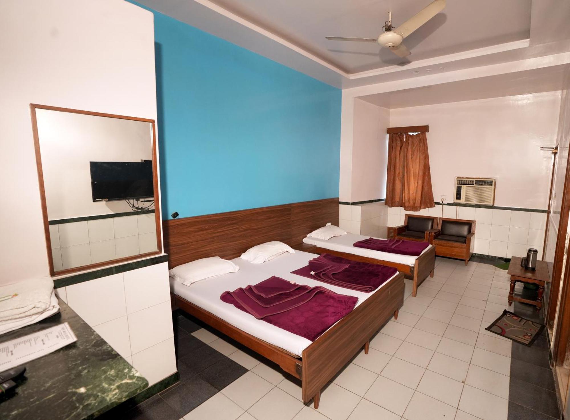 New Royal Hotel Delhi  Extérieur photo